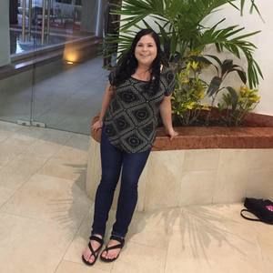 Meet your Posher, Becca